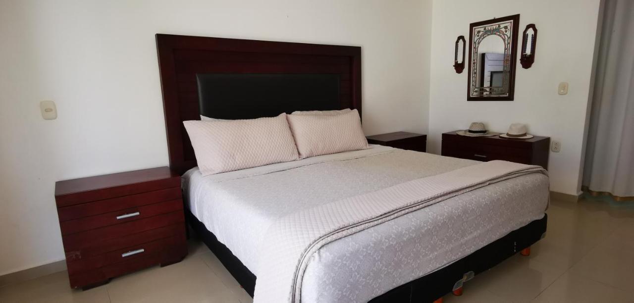 Villa Aurora Beautiful Beachfront Apartment Канкун Екстер'єр фото