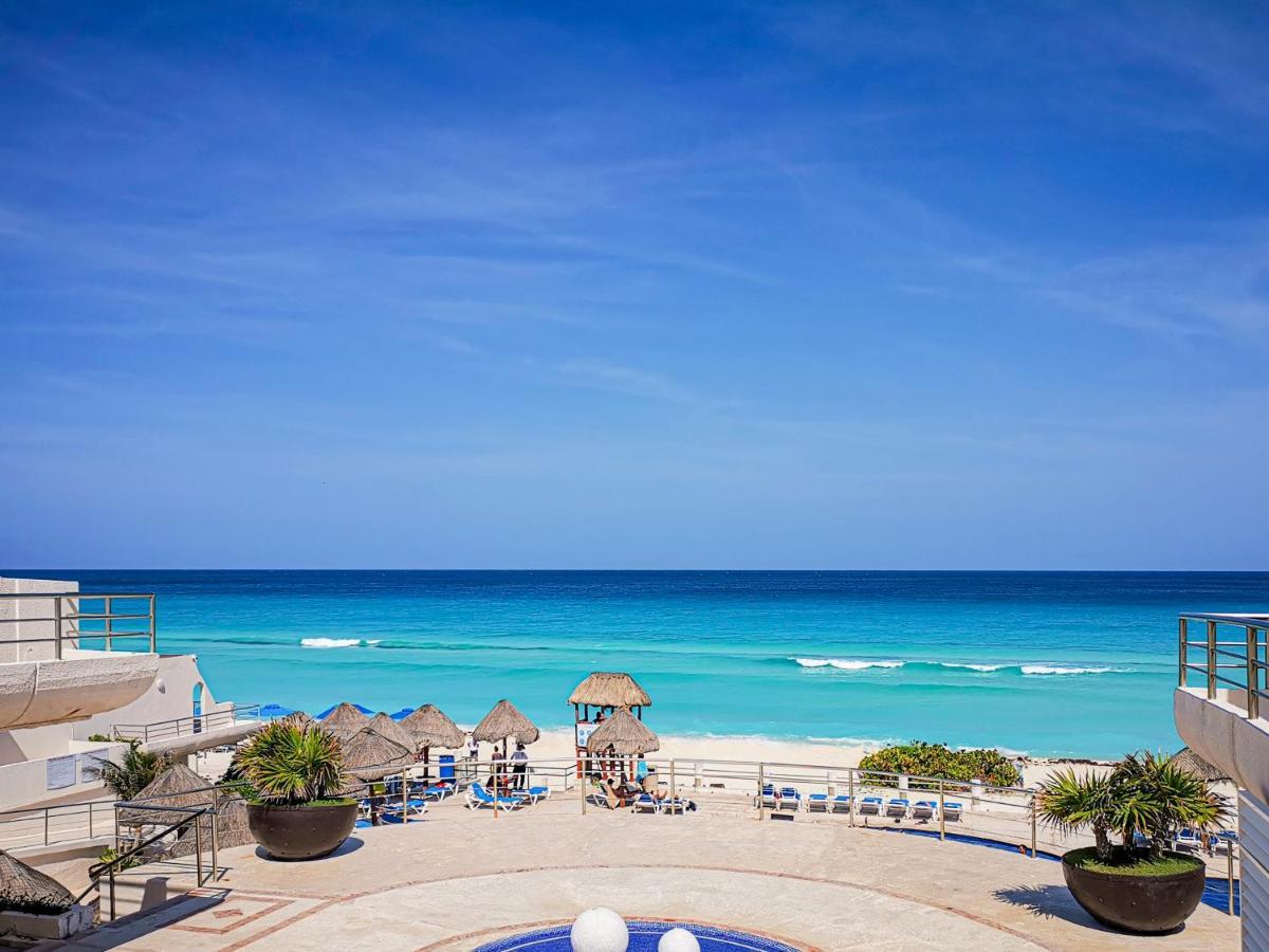 Villa Aurora Beautiful Beachfront Apartment Канкун Екстер'єр фото