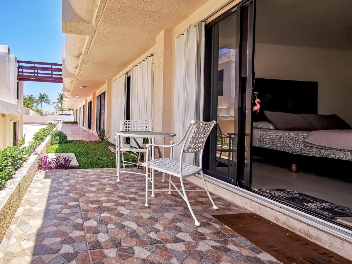 Villa Aurora Beautiful Beachfront Apartment Канкун Екстер'єр фото