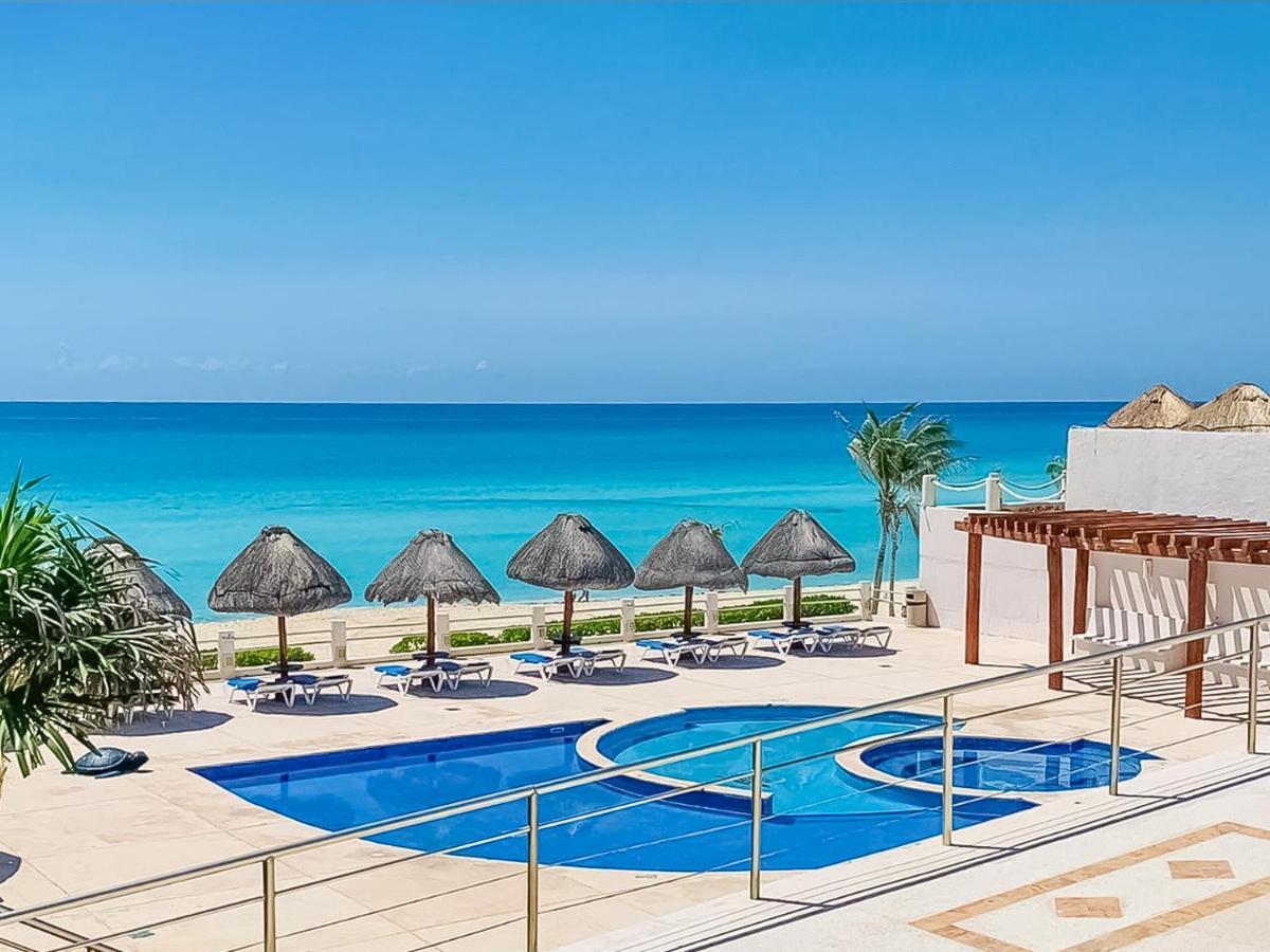 Villa Aurora Beautiful Beachfront Apartment Канкун Екстер'єр фото